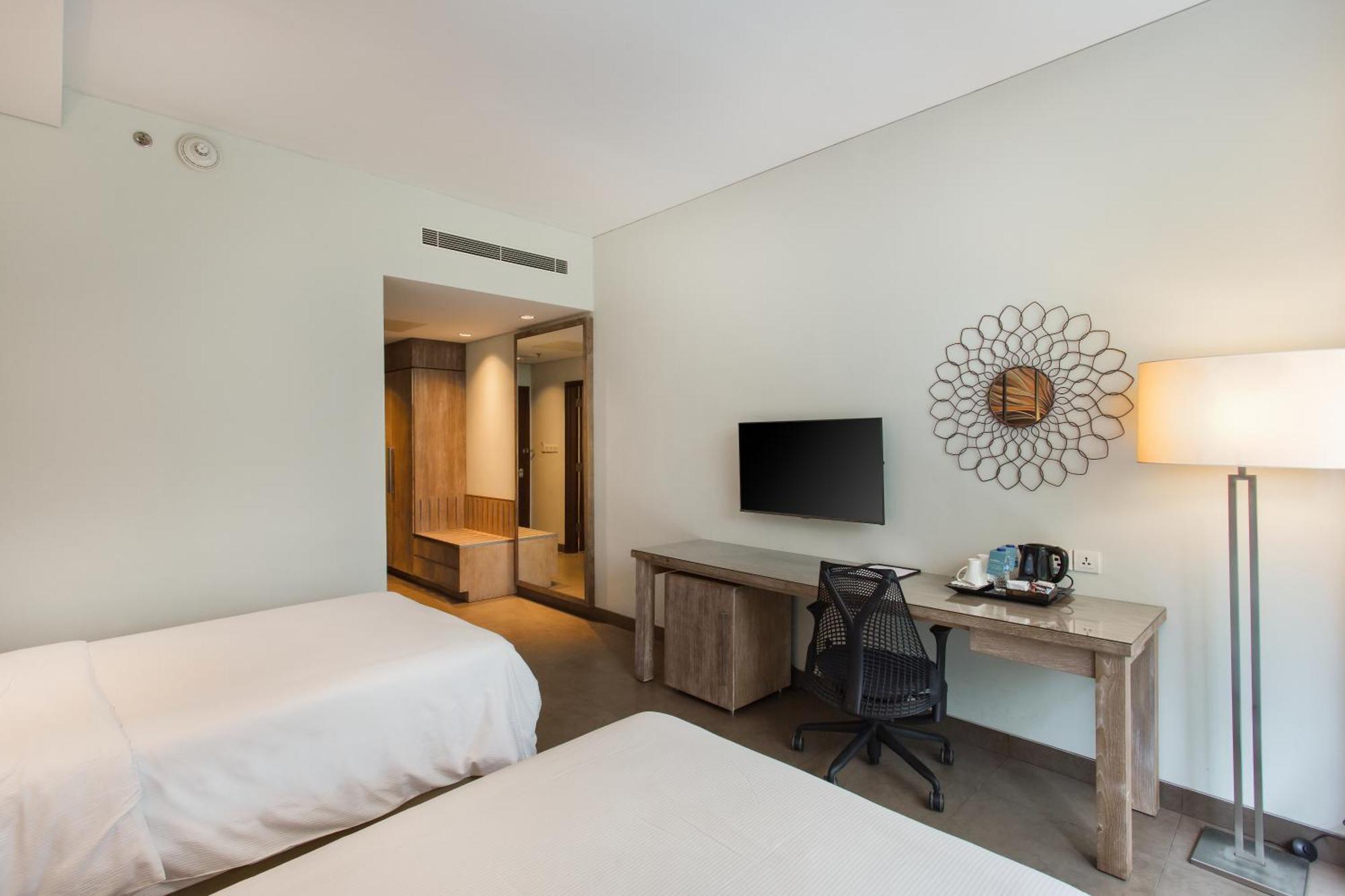 Hilton Garden Bali Ngurah Rai Airport Hotel 4*