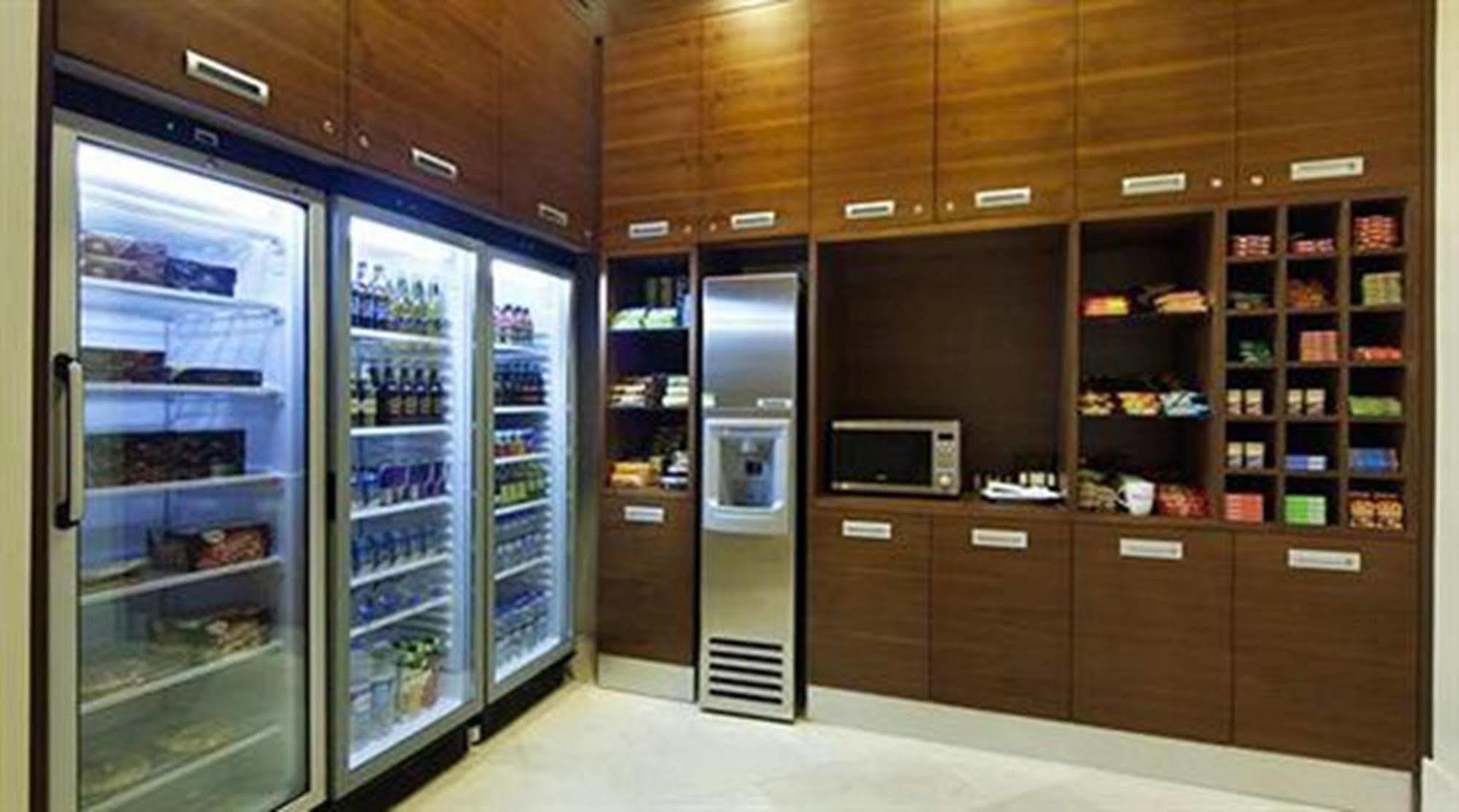 Hilton Garden Bali Ngurah Rai Airport Hotel 4*